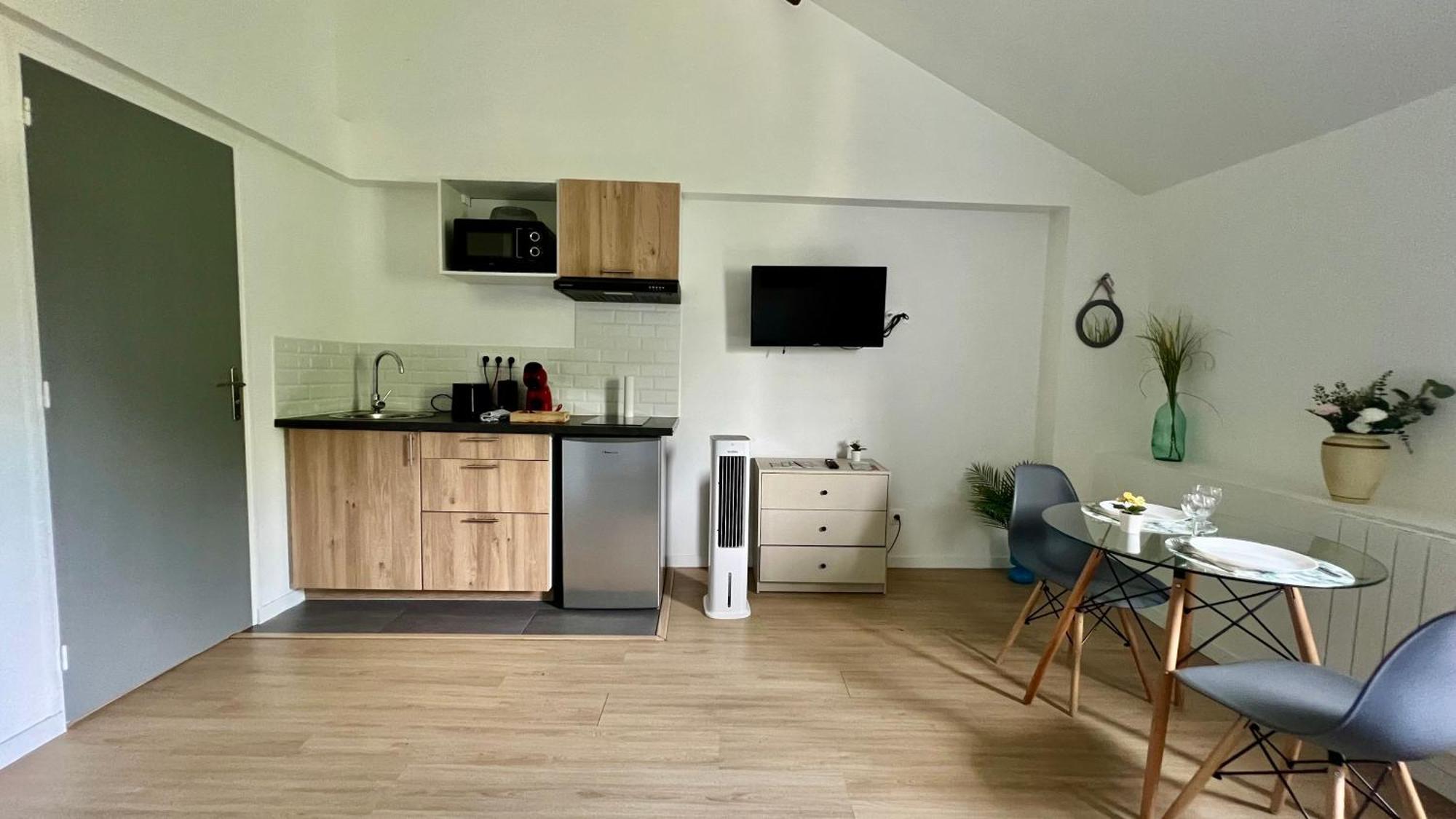 Studios Cozy 2A4 Pers Avec Jardin I Proche Futuroscope Châtellerault Buitenkant foto