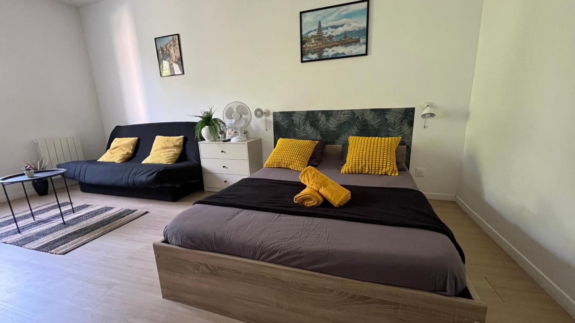Studios Cozy 2A4 Pers Avec Jardin I Proche Futuroscope Châtellerault Buitenkant foto