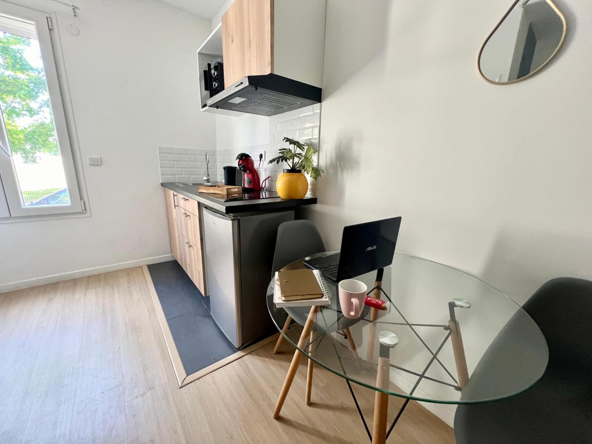 Studios Cozy 2A4 Pers Avec Jardin I Proche Futuroscope Châtellerault Buitenkant foto